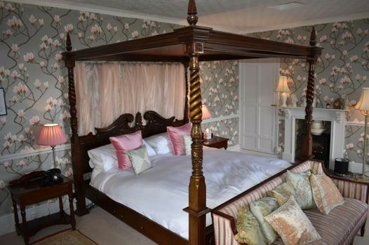 Crug Glas Country House