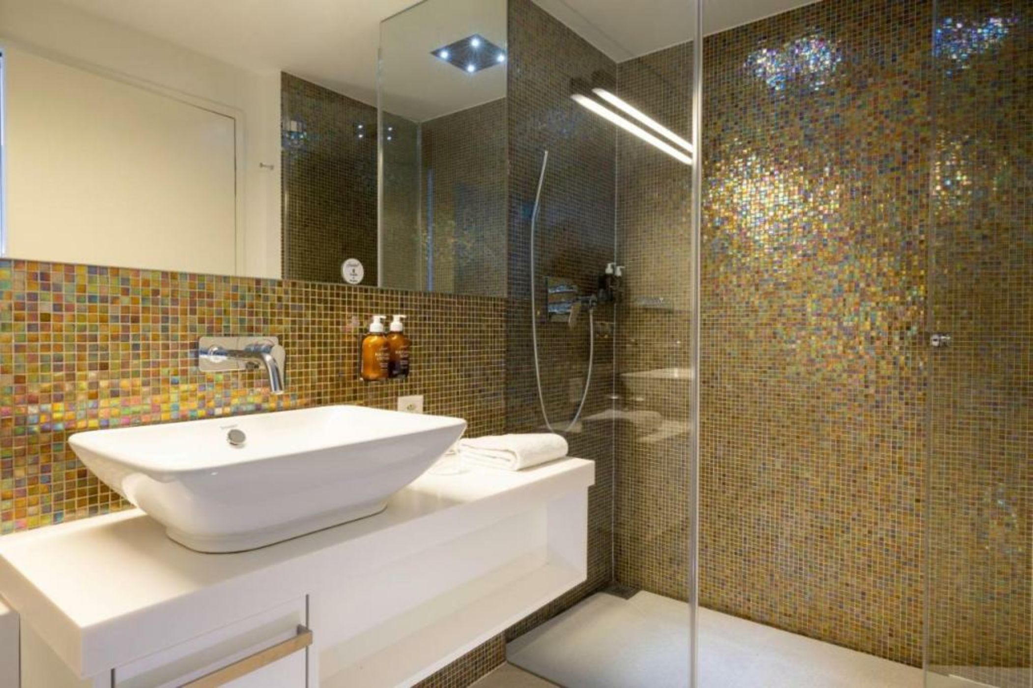 Hotel D - Basel - Boutique Hotel