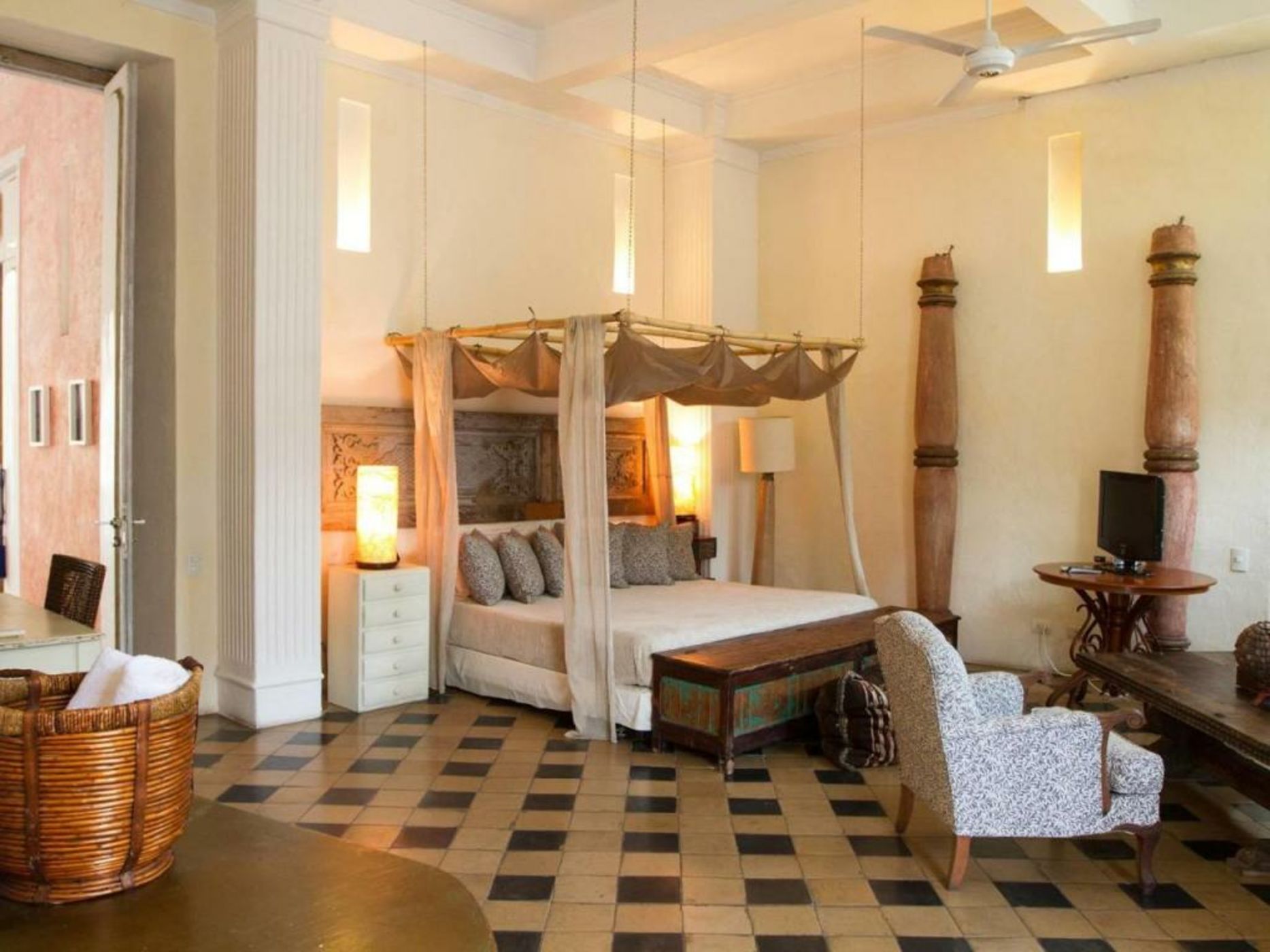 La Passion by Masaya Collection