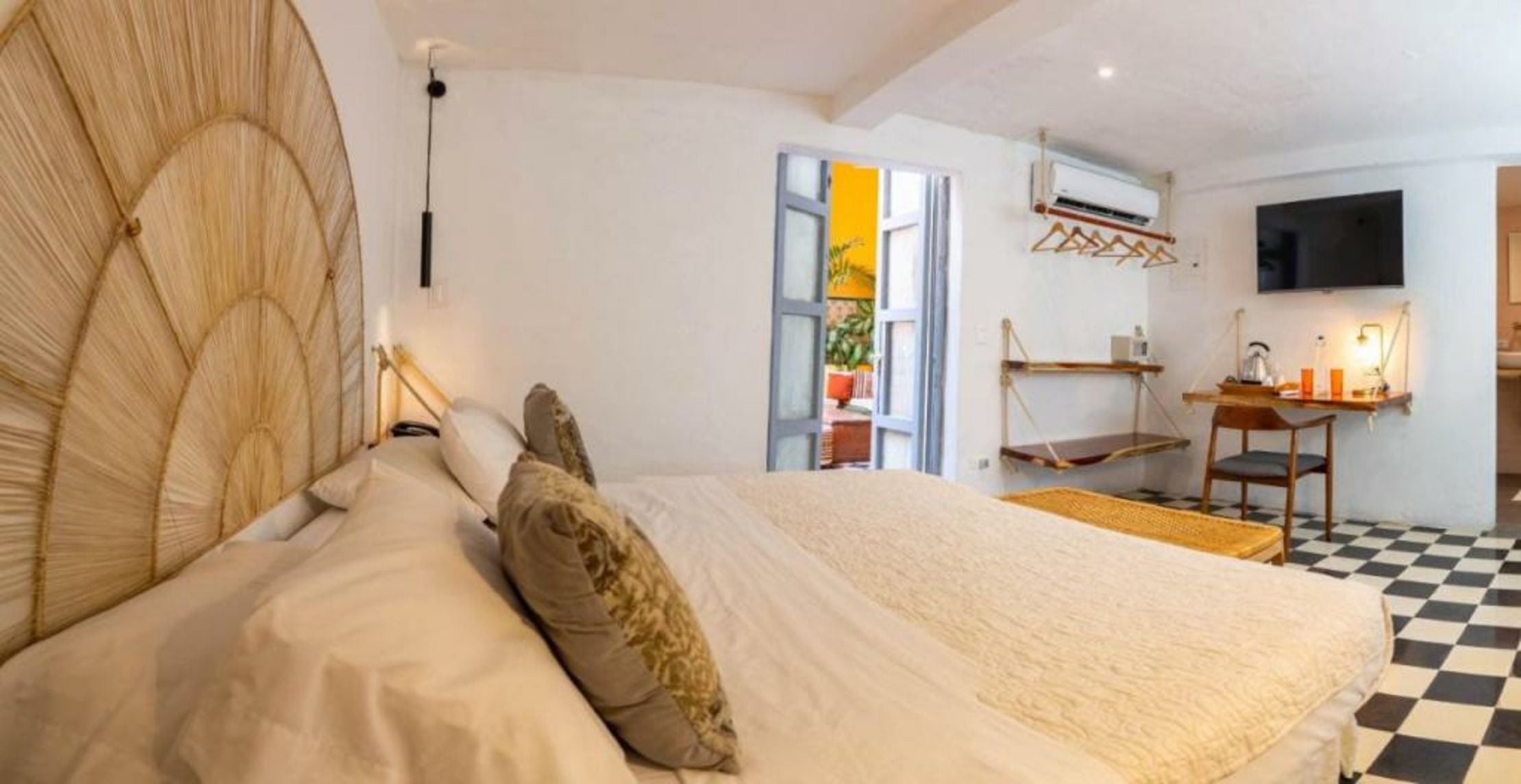 La Passion by Masaya Collection