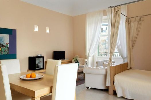 Palazzo Brunaccini Boutique Hotel