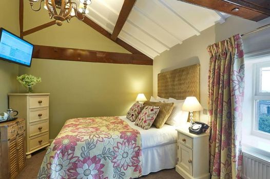 The White Hart at Lydgate