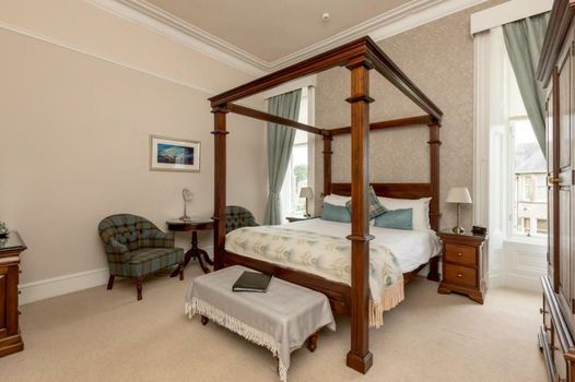 Victoria Square & The Orangery