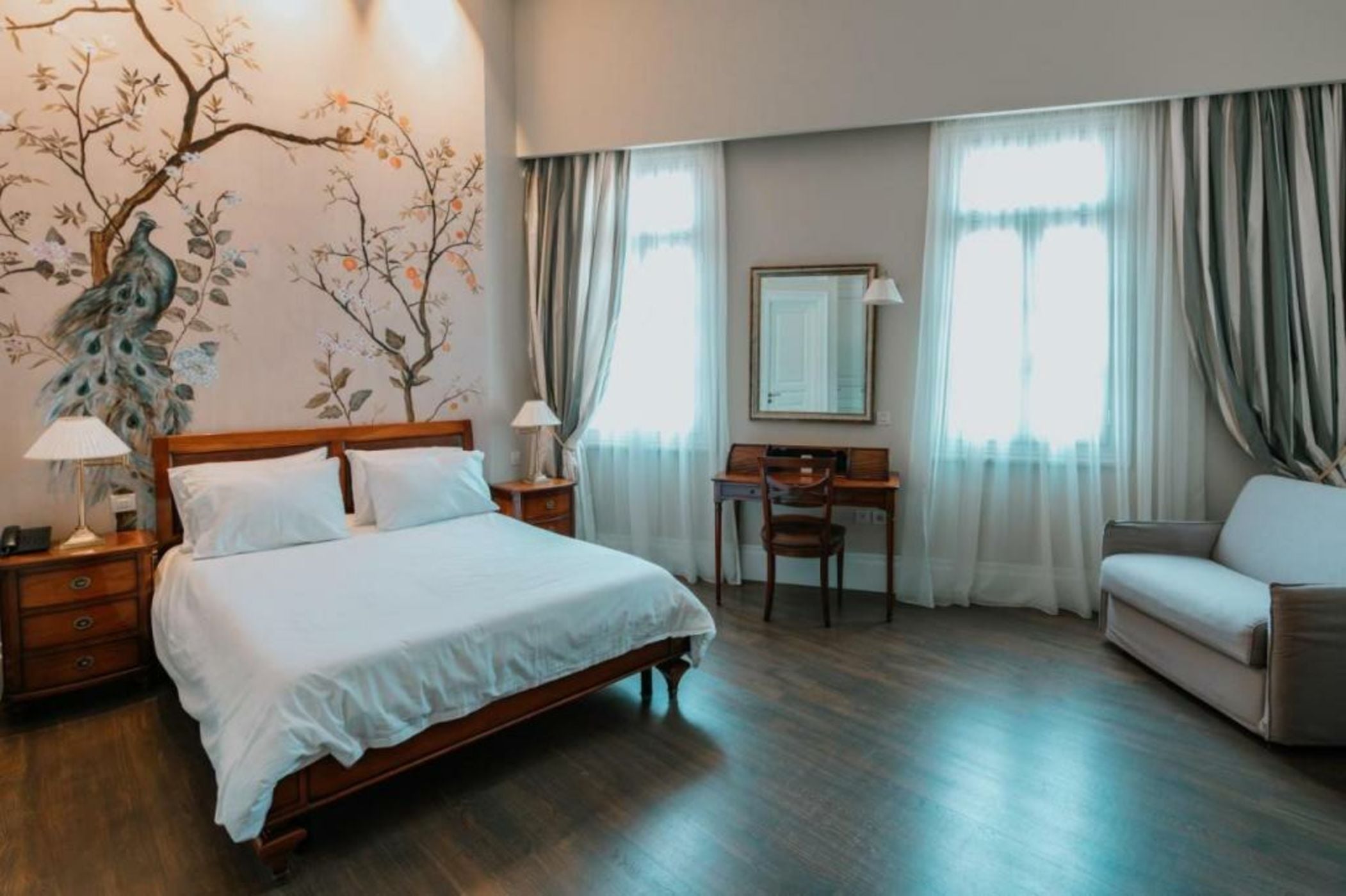 Xenon Inn