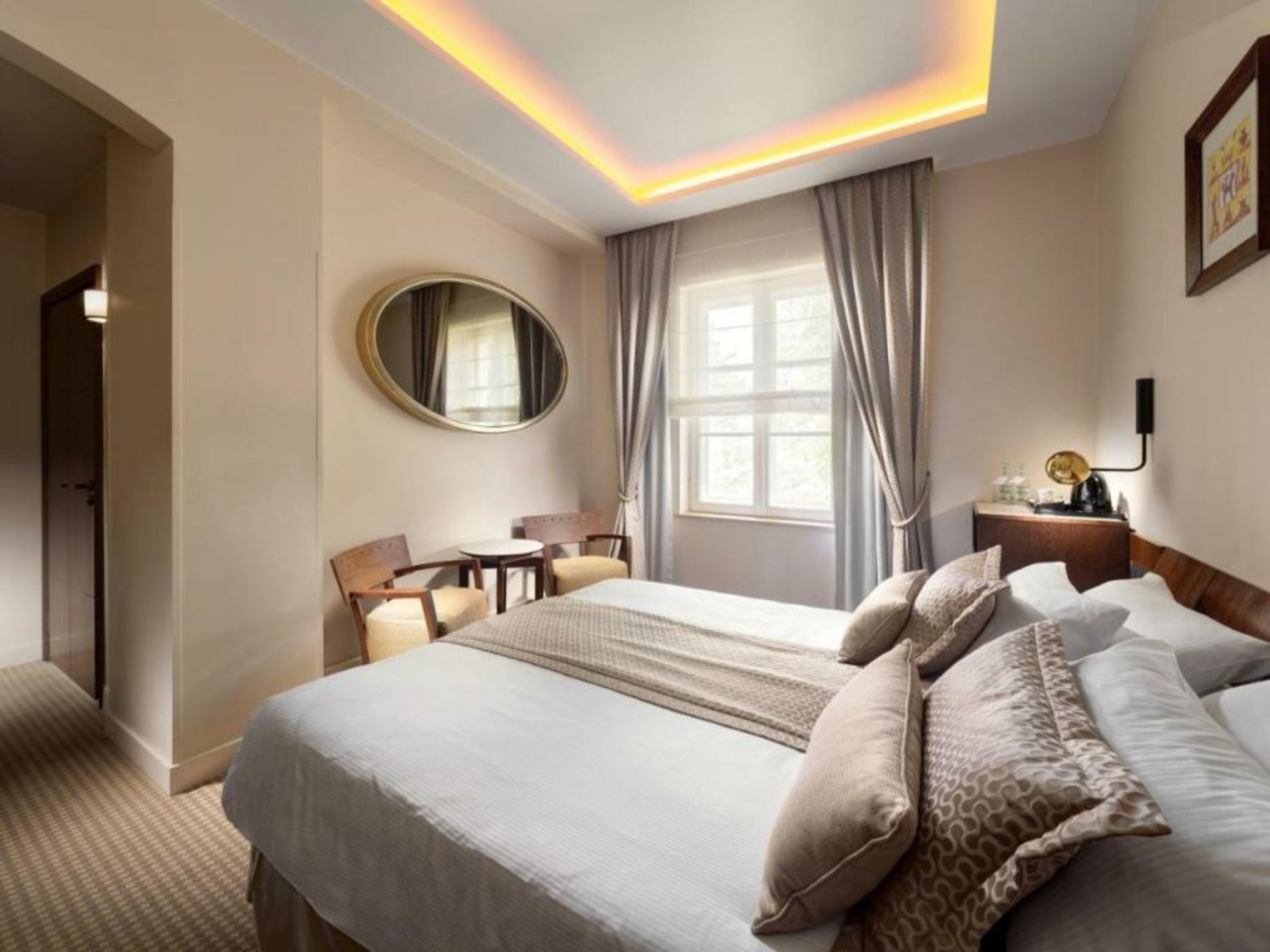 Mamaison Le Regina Boutique Hotel