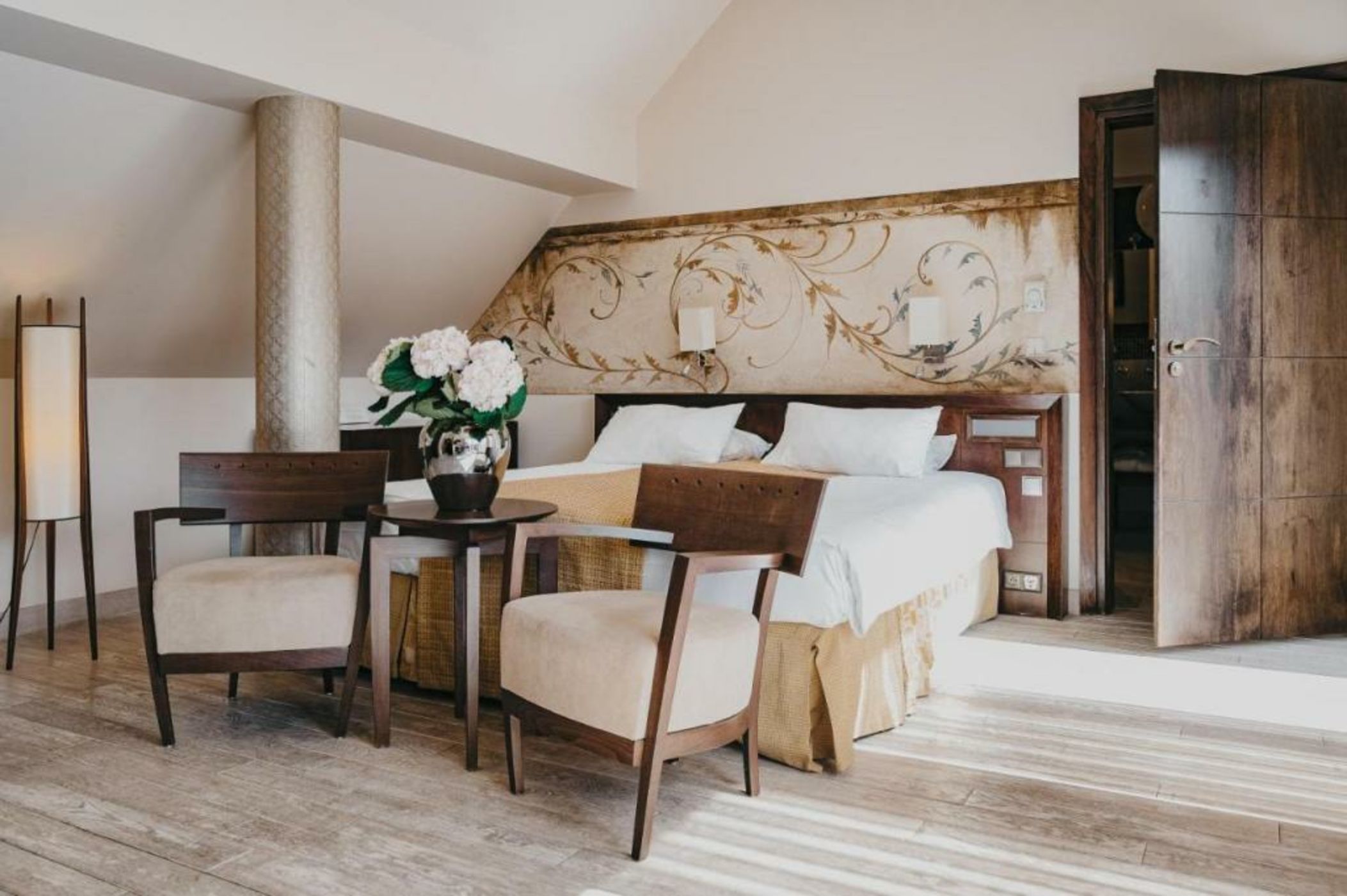 Mamaison Le Regina Boutique Hotel