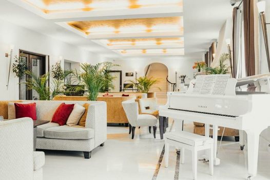 Mamaison Le Regina Boutique Hotel