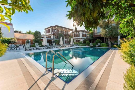 RuinAdalia Hotel
