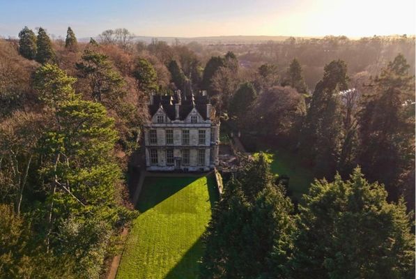 The Hall Estate - Historic Grade I-listed Jacobean Mansion