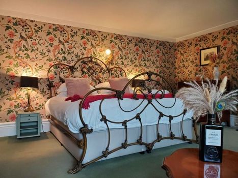 The Hall Estate - Historic Grade I-listed Jacobean Mansion