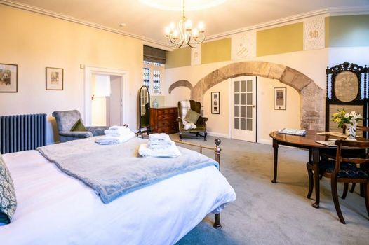 The Hall Estate - Historic Grade I-listed Jacobean Mansion