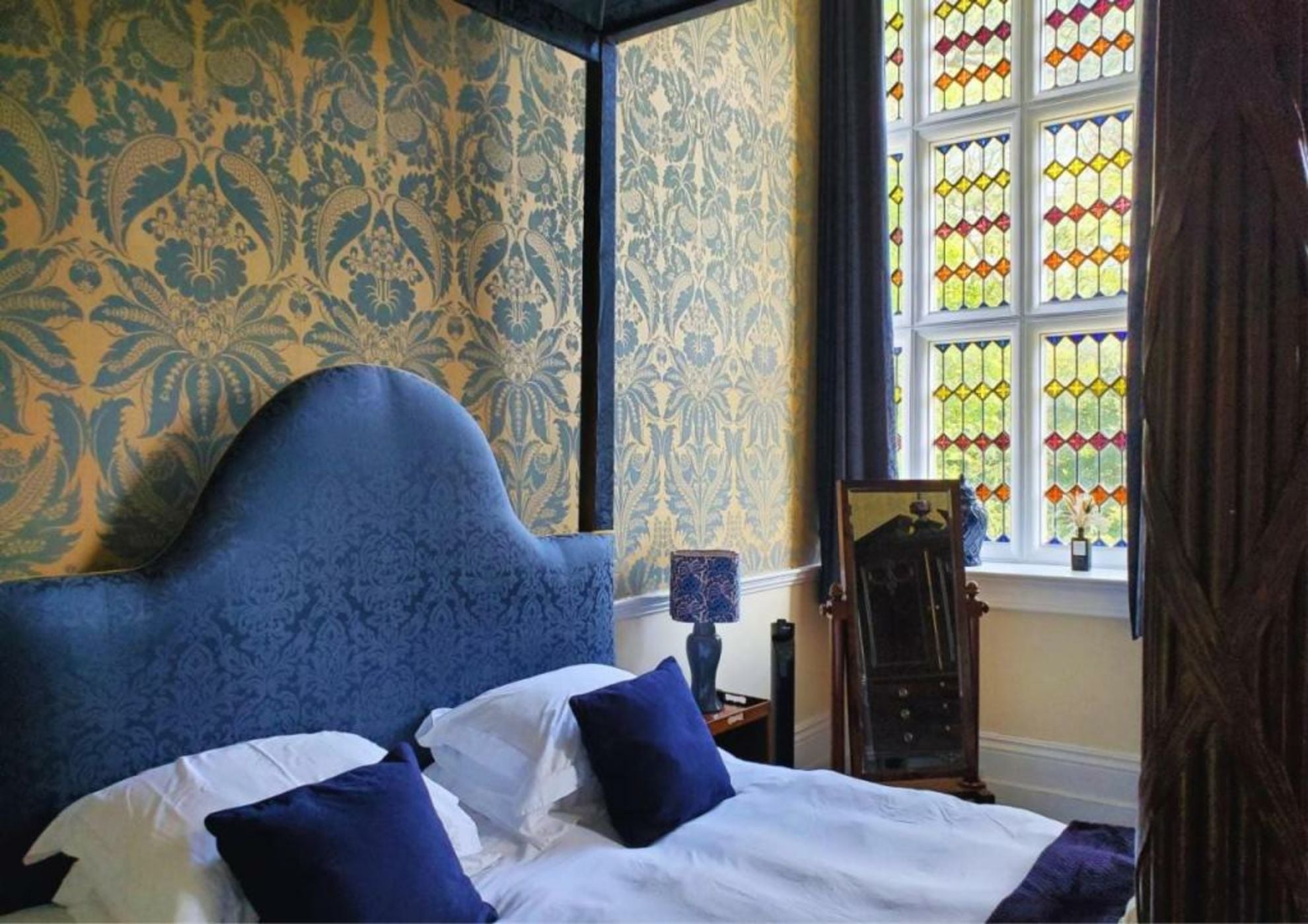 The Hall Estate - Historic Grade I-listed Jacobean Mansion
