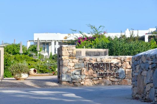 Portes Houses