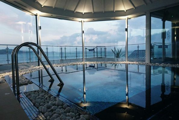 Cary Arms & Spa