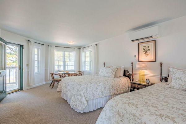 Wades Point Inn on the Bay