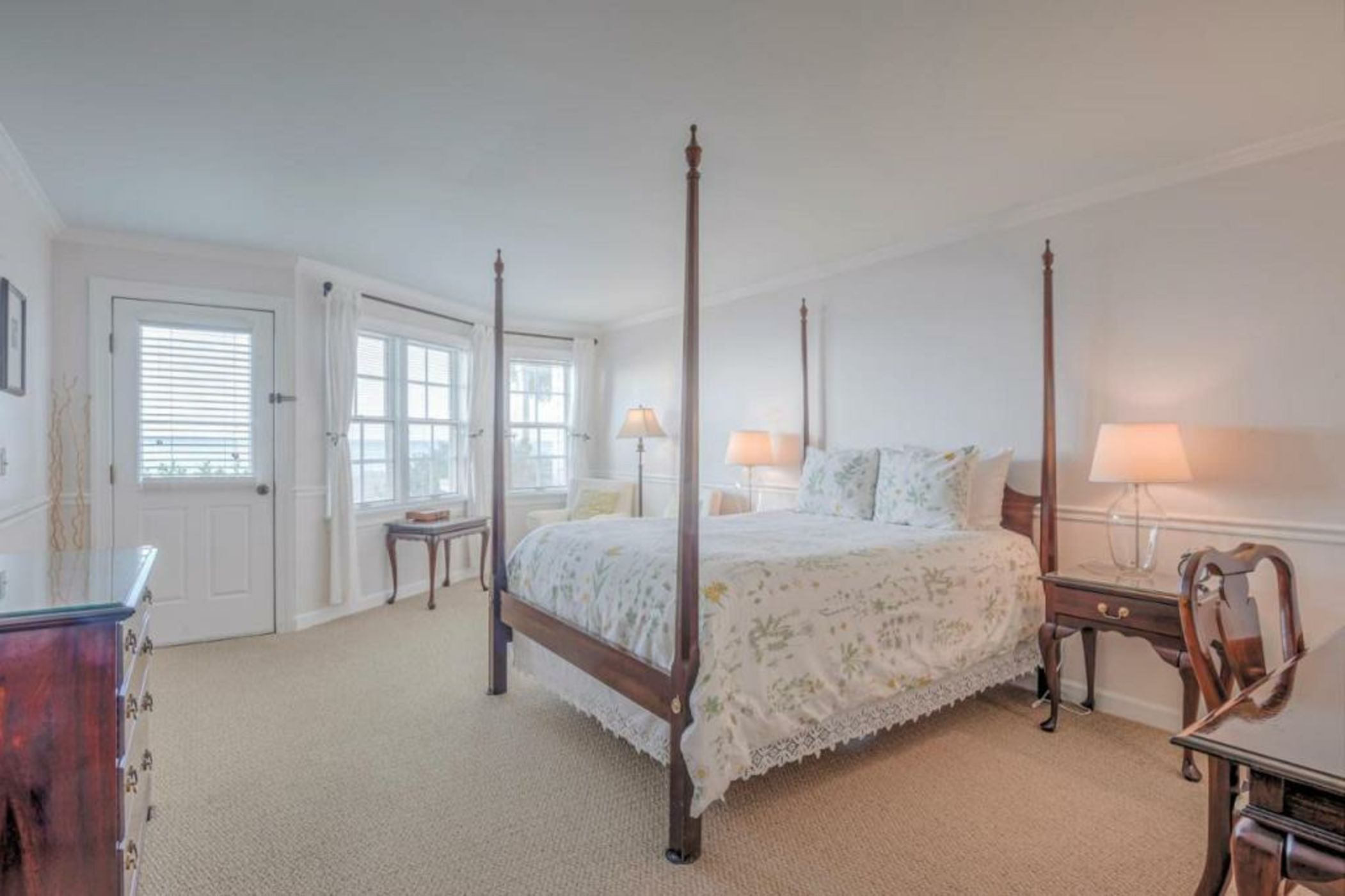Wades Point Inn on the Bay