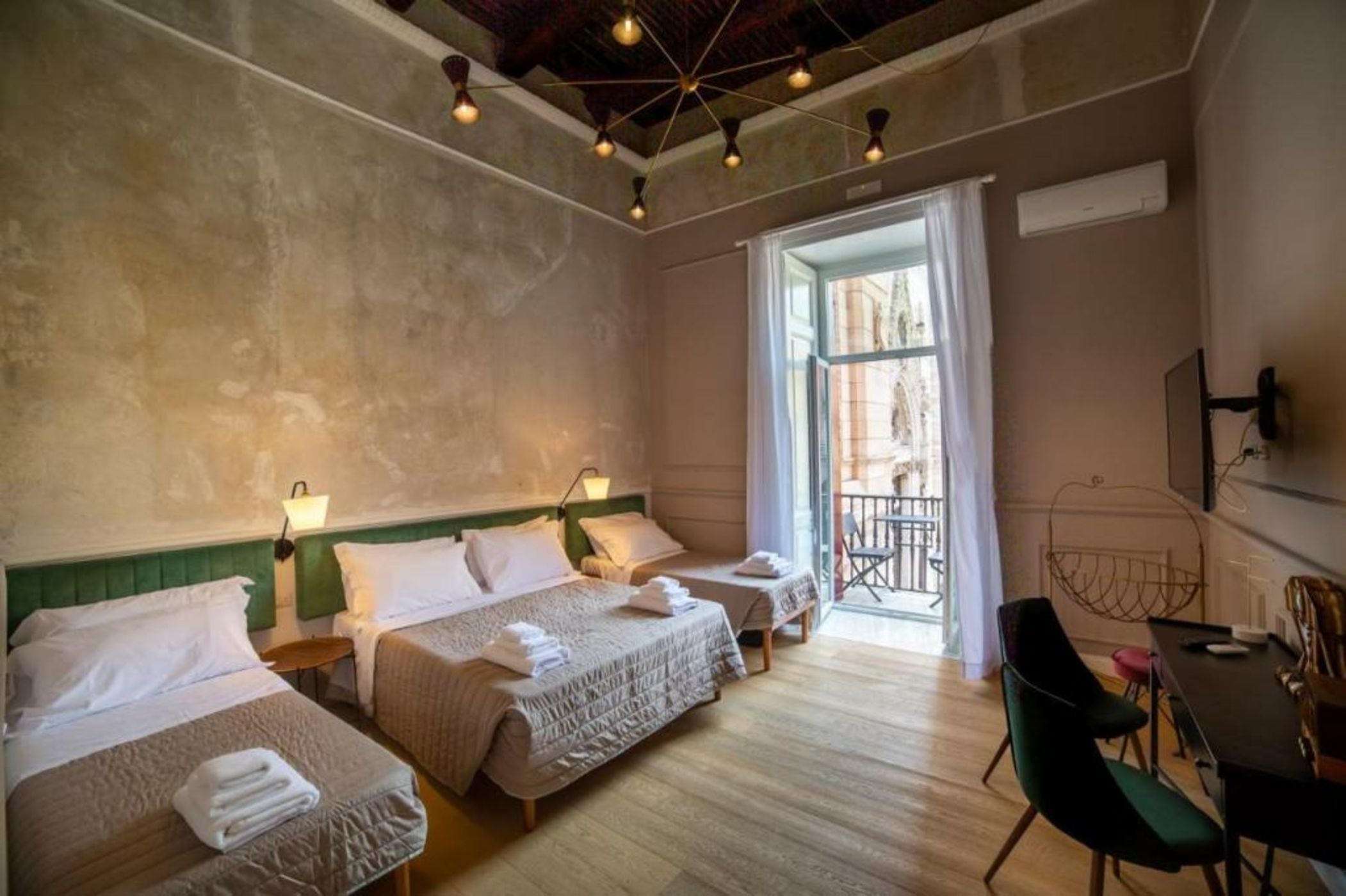 The Duomo House by House In Naples
