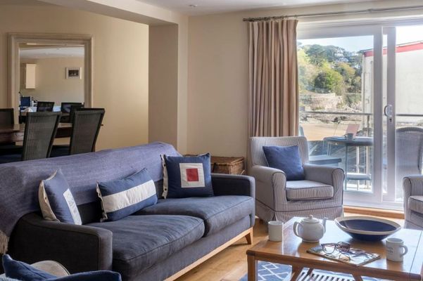 South Sands Hotel