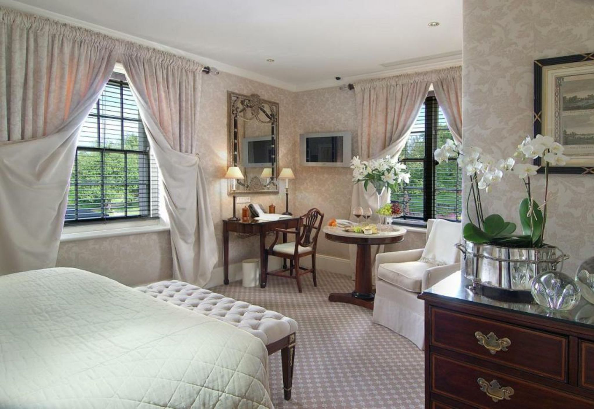 Summer Lodge Country House Hotel