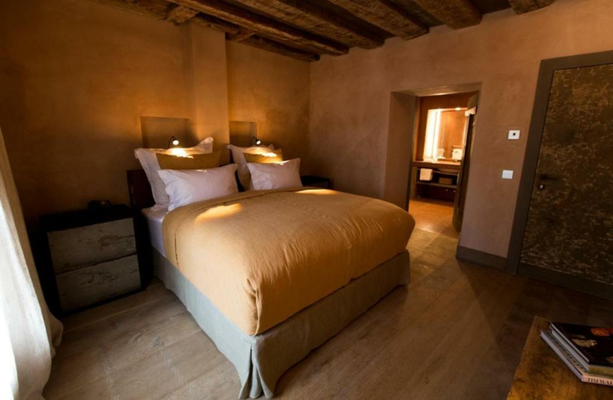 Townhouse Weisses Kreuz Boutiquehotel