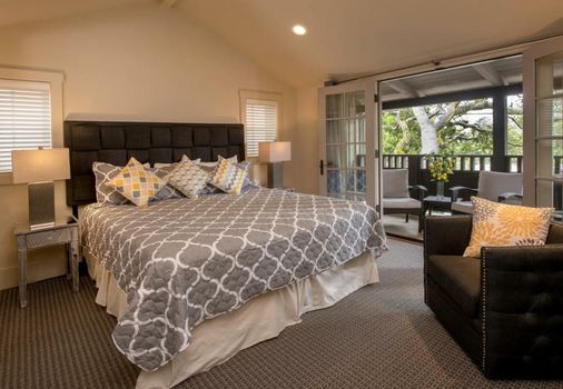 Carmel Country Inn