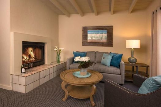 Carmel Country Inn