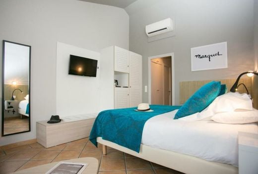 Le Relais Des Trois Mas