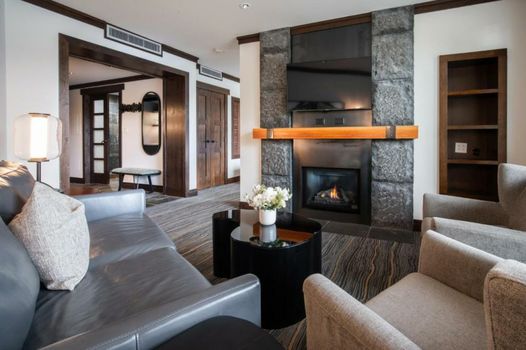 Nita Lake Lodge
