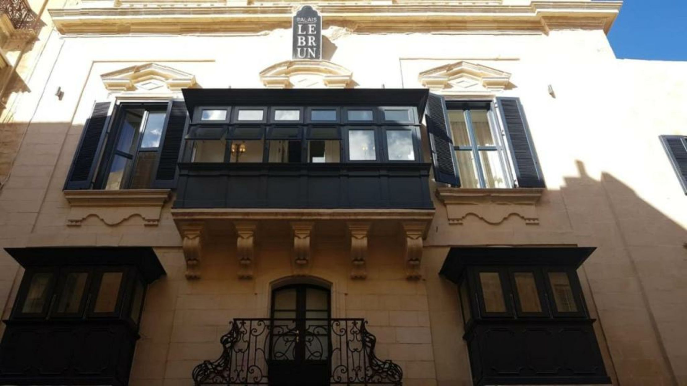 Palais Le Brun
