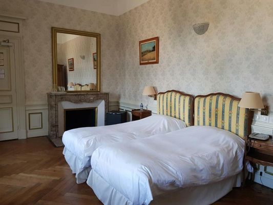 Château des Monthairons Hôtel Restaurant GastroMaison Spa privatif