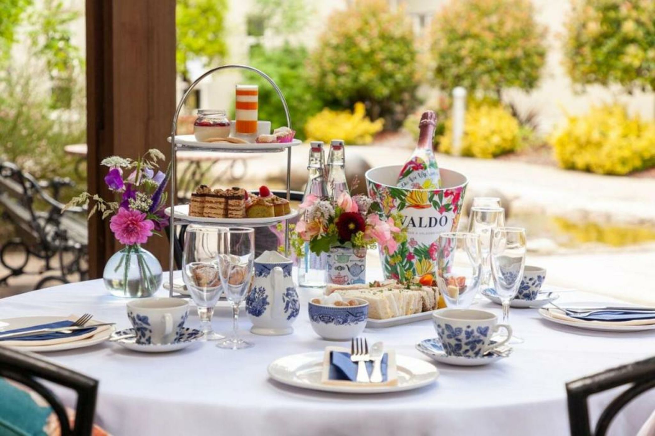Horse & Jockey Hotel