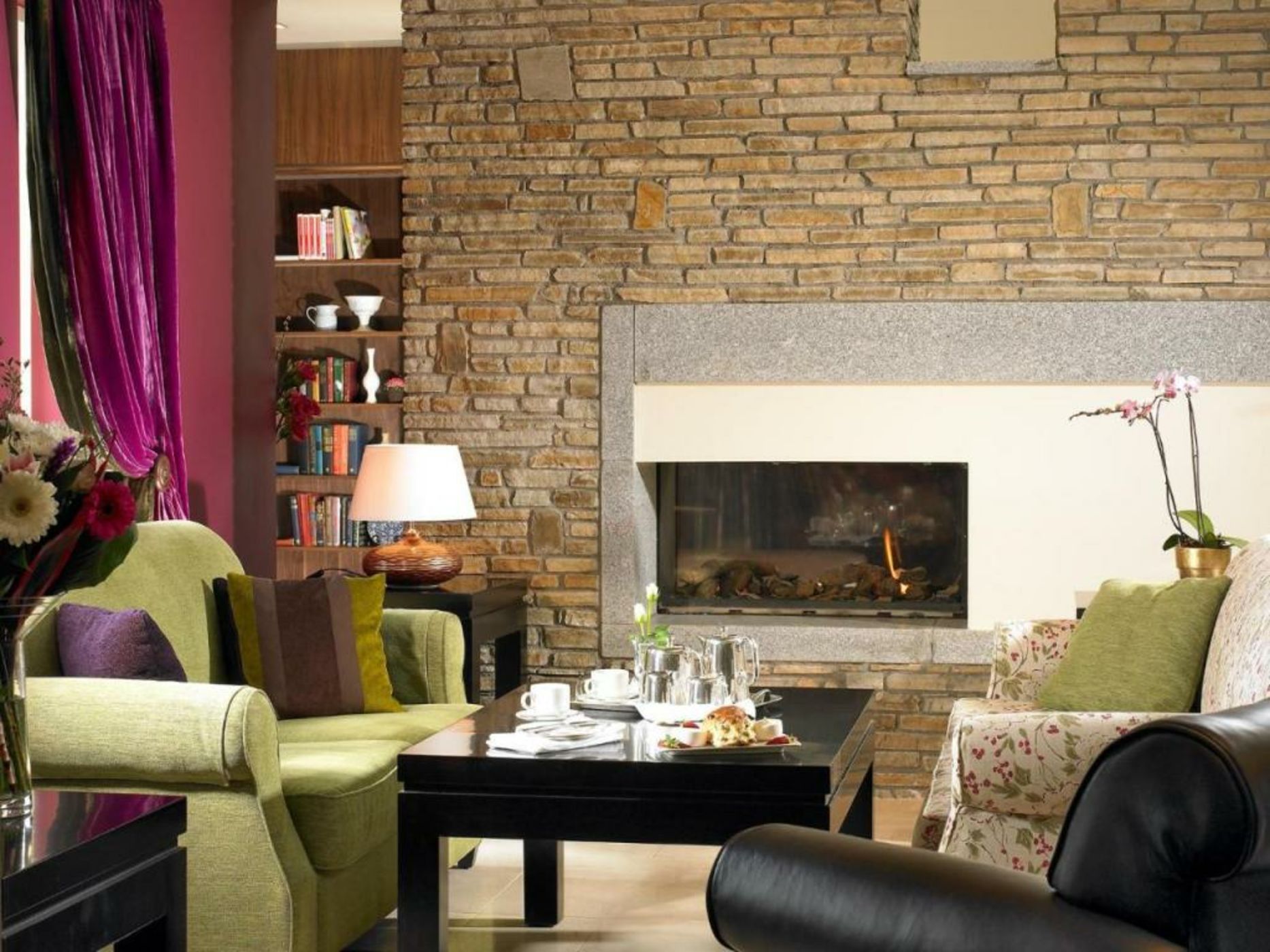 Horse & Jockey Hotel
