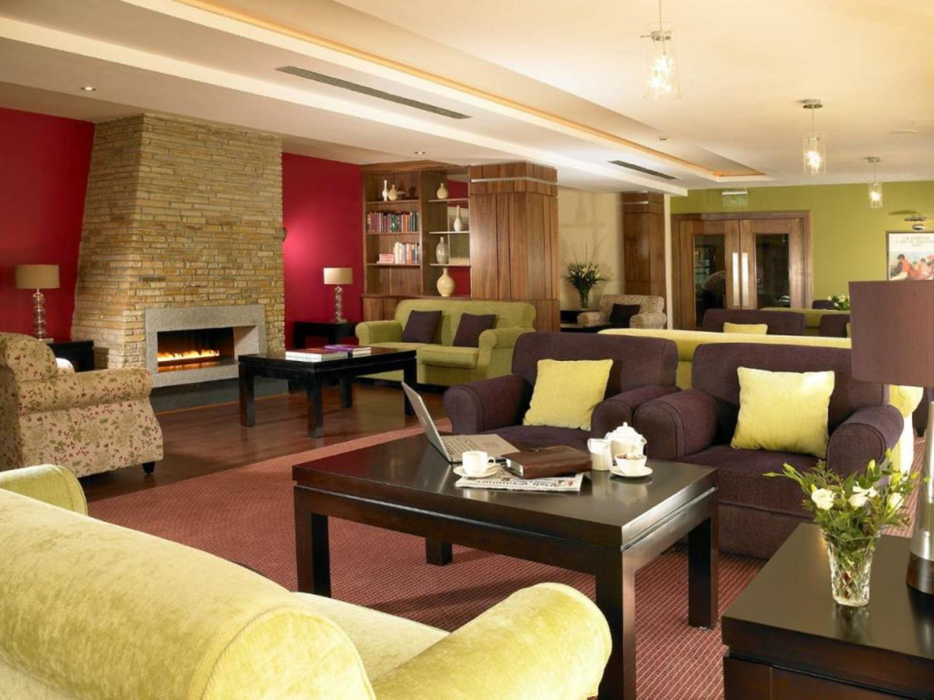Horse & Jockey Hotel