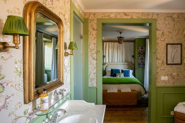Rosegarden Essence Sintra - by Unlock Hotels