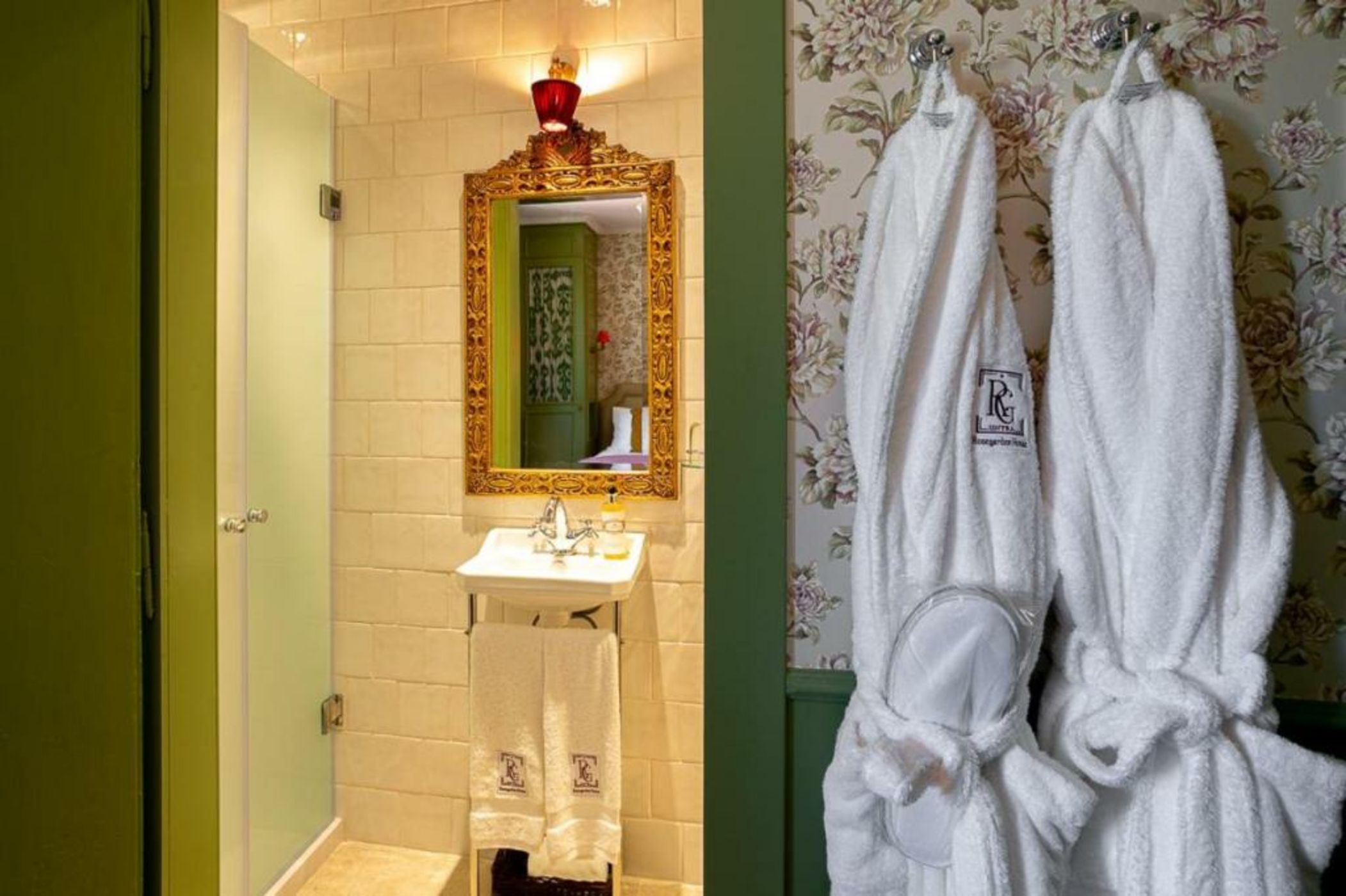 Rosegarden Essence Sintra - by Unlock Hotels