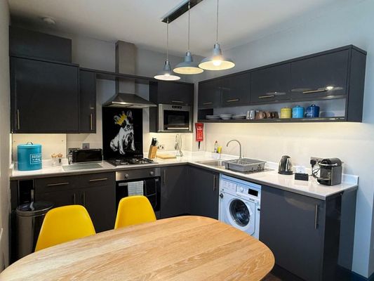 Dream Stays Bath - Beau Street Apartments