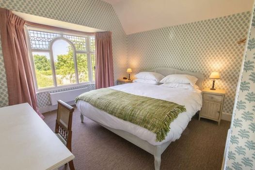 The Five Arrows Hotel