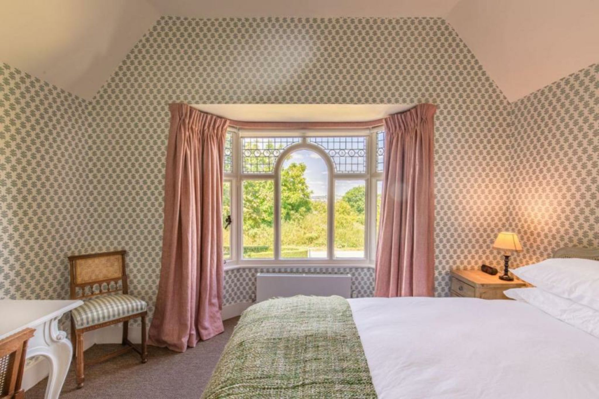 The Five Arrows Hotel