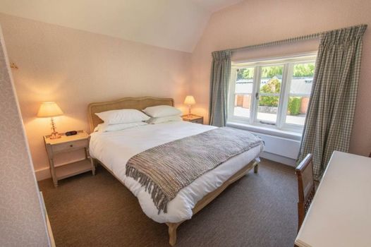 The Five Arrows Hotel