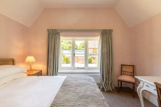 The Five Arrows Hotel