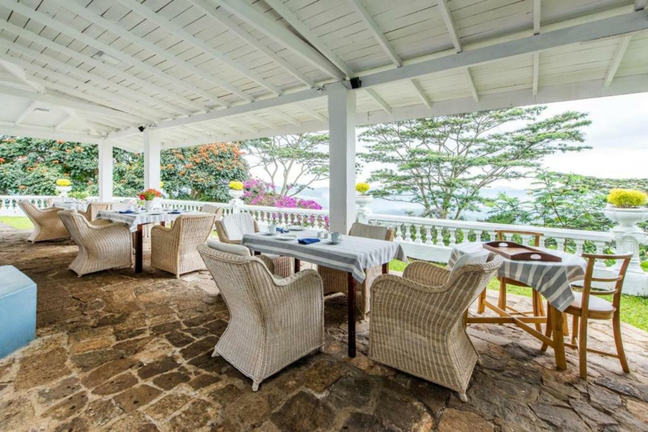 Ashburnham Estate-98 Acre Tea Estate with Private Waterfalls