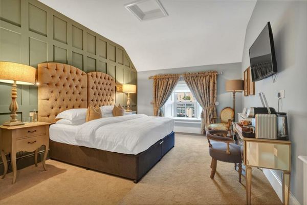 The Rooms at Cunningham's - adults Only