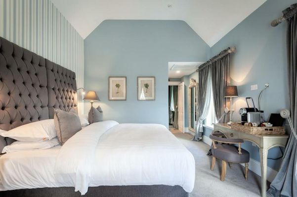 The Rooms at Cunningham's - adults Only
