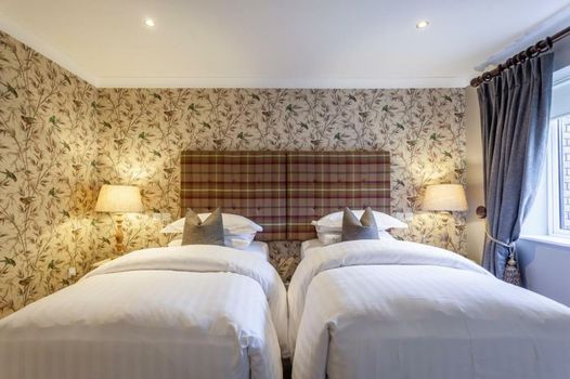 The Rooms at Cunningham's - adults Only