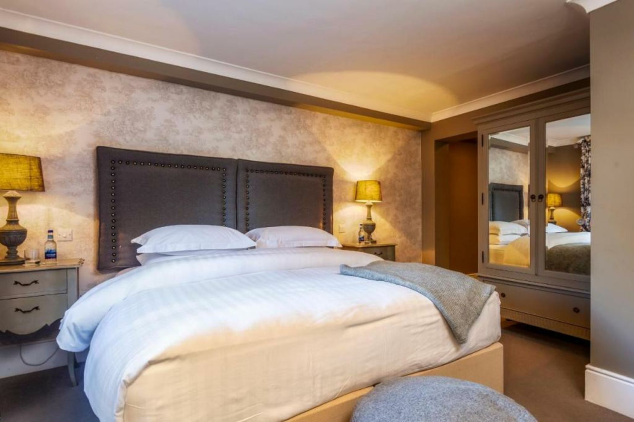 The Rooms at Cunningham's - adults Only