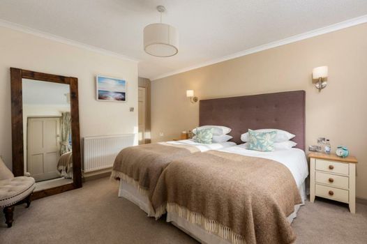 The Tytherleigh Arms