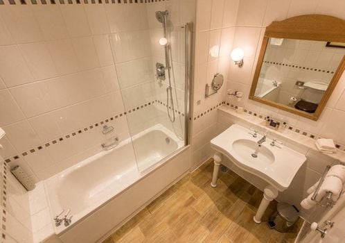 Kilworth House Hotel and Theatre