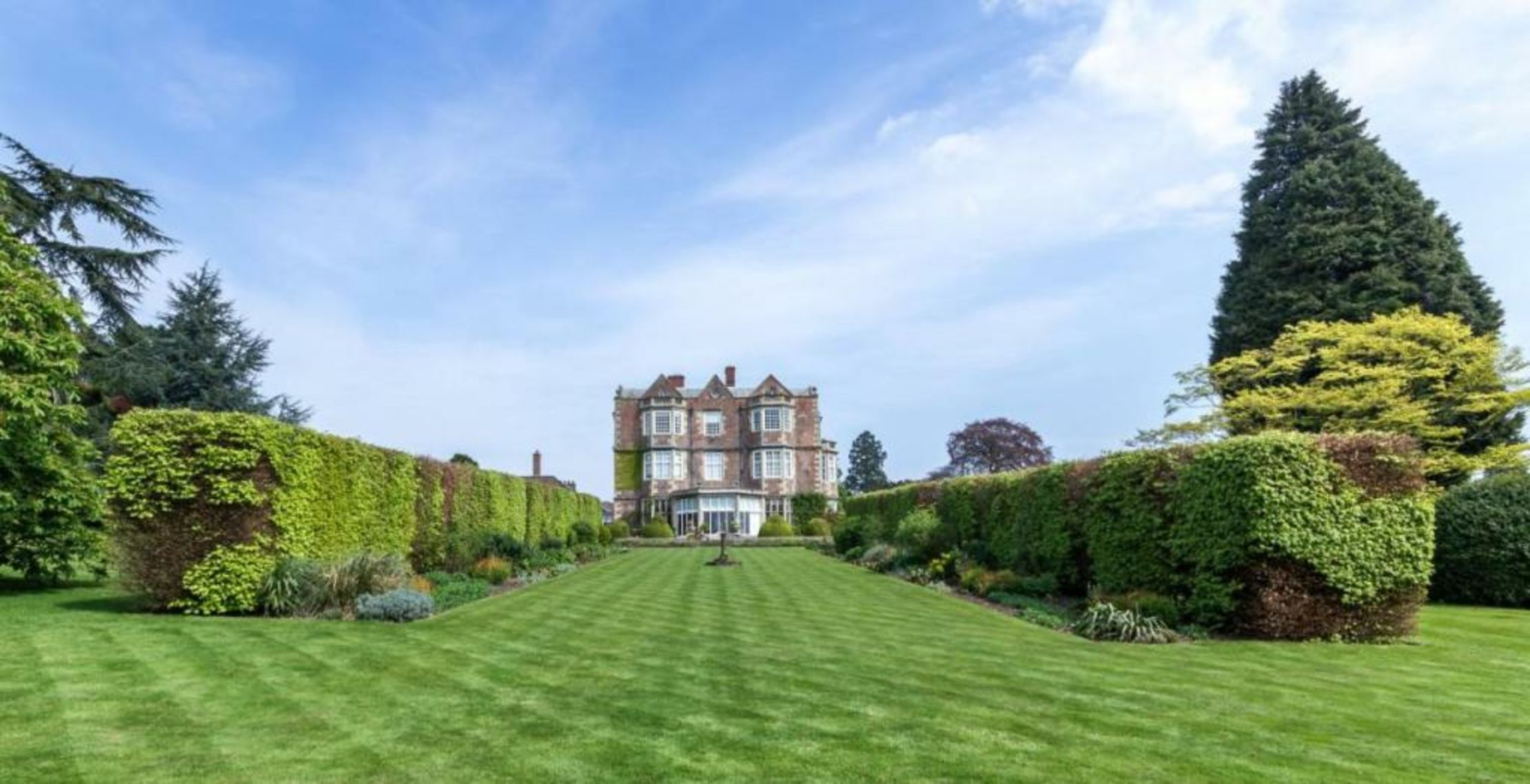 Goldsborough Hall