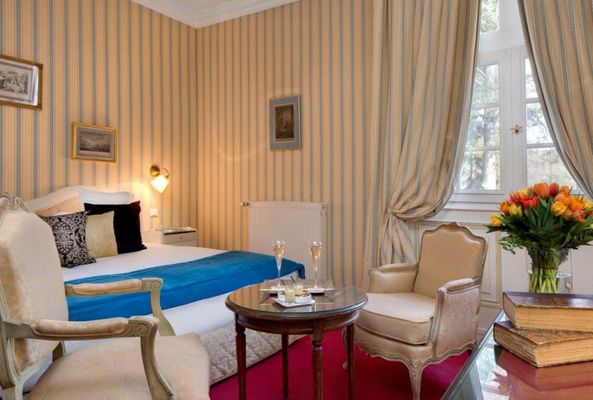 Château De Beauvois - La Maison Younan