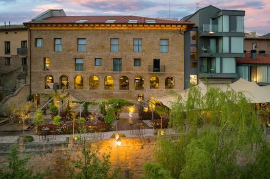 Palacio Tondon Autograph Collection